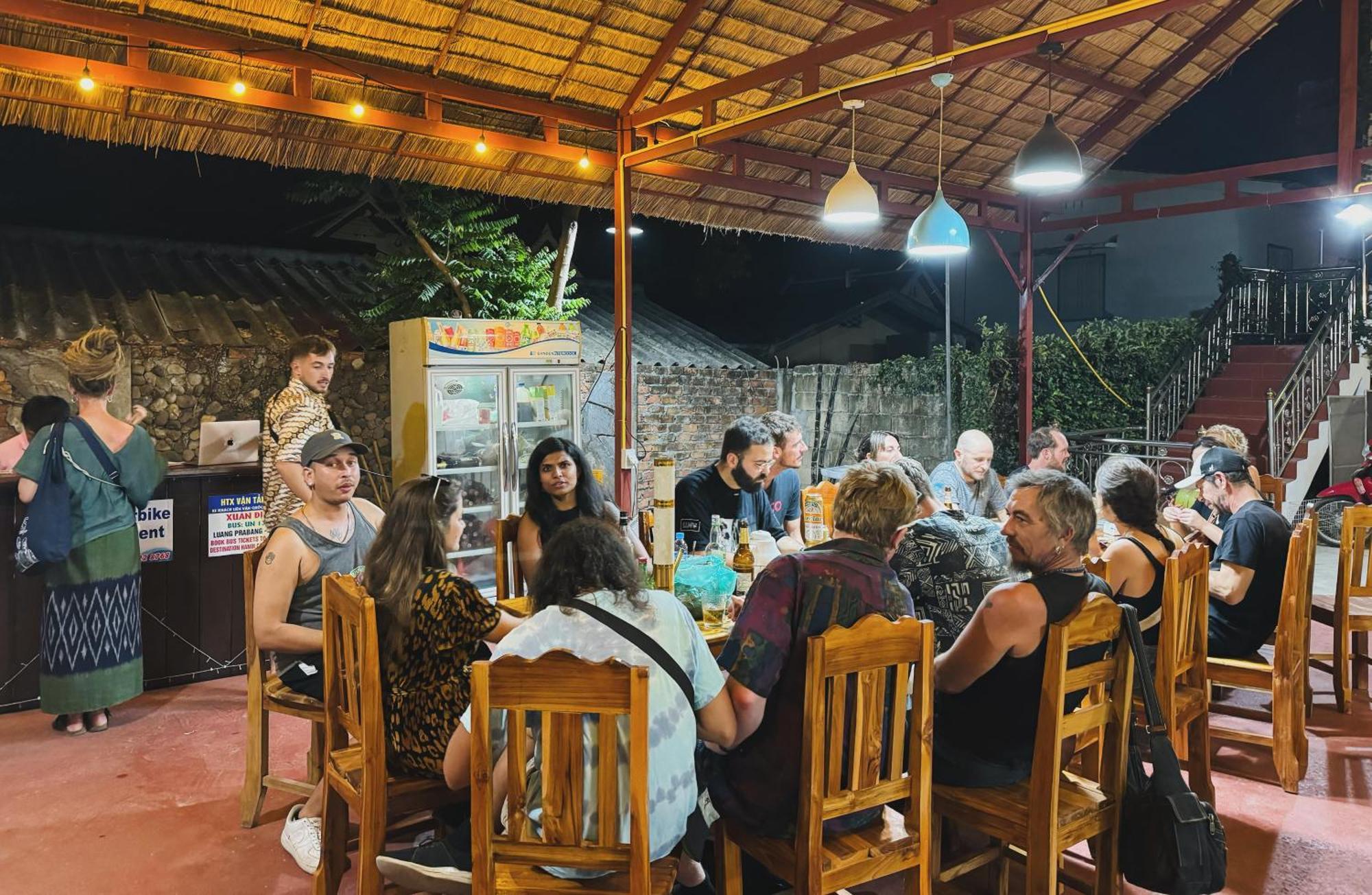Sabai Sabai Backpackers Hostel หลวงพระบาง ภายนอก รูปภาพ