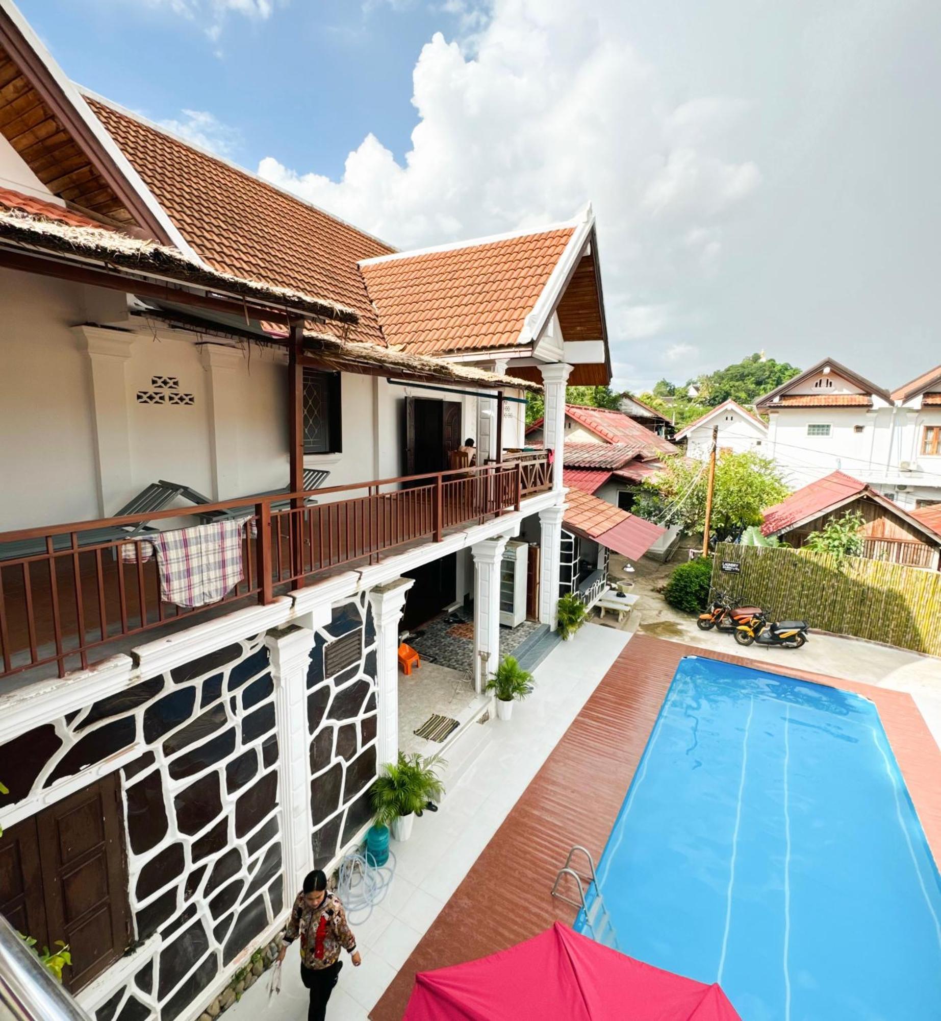 Sabai Sabai Backpackers Hostel หลวงพระบาง ภายนอก รูปภาพ