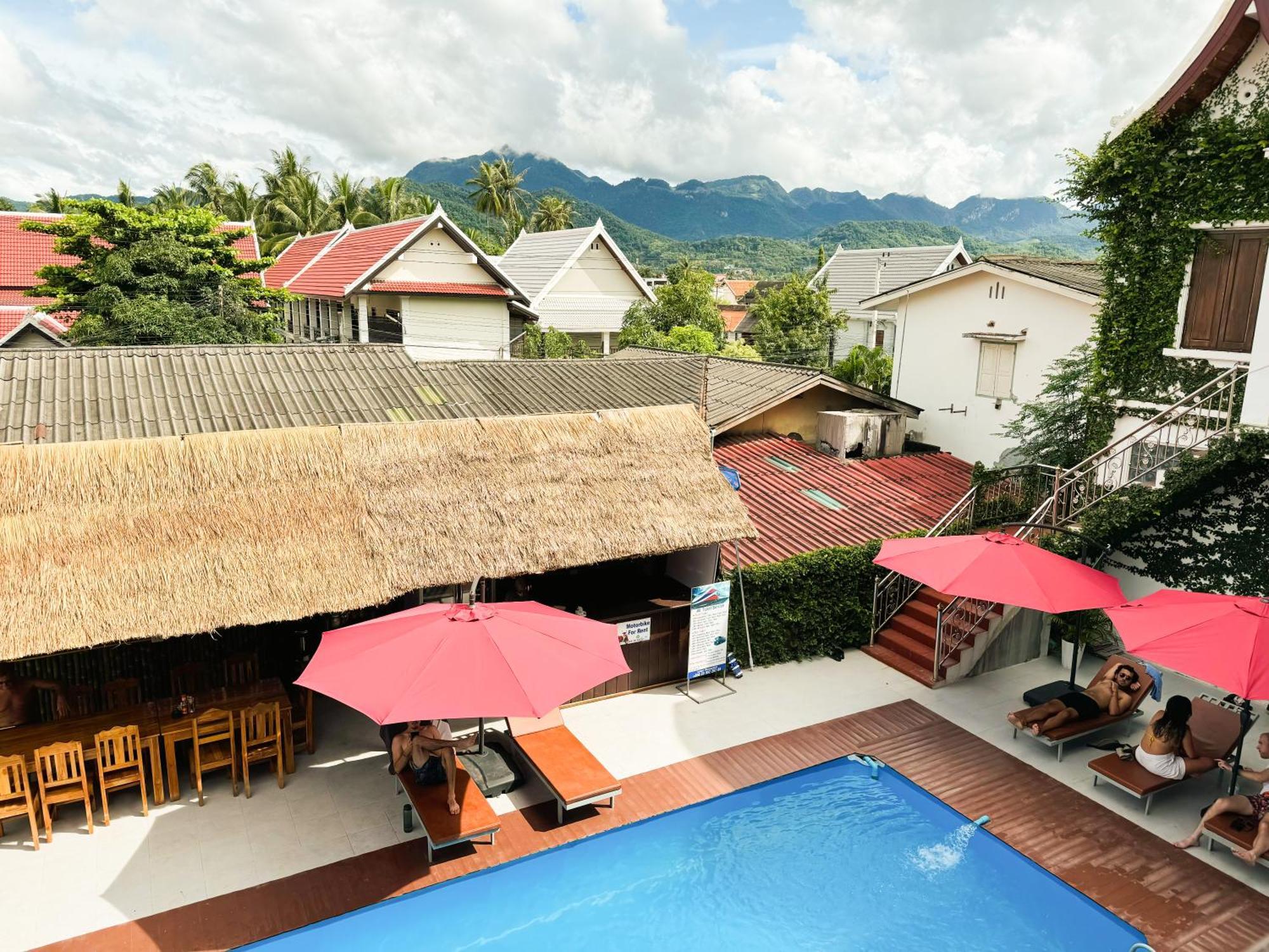 Sabai Sabai Backpackers Hostel หลวงพระบาง ภายนอก รูปภาพ